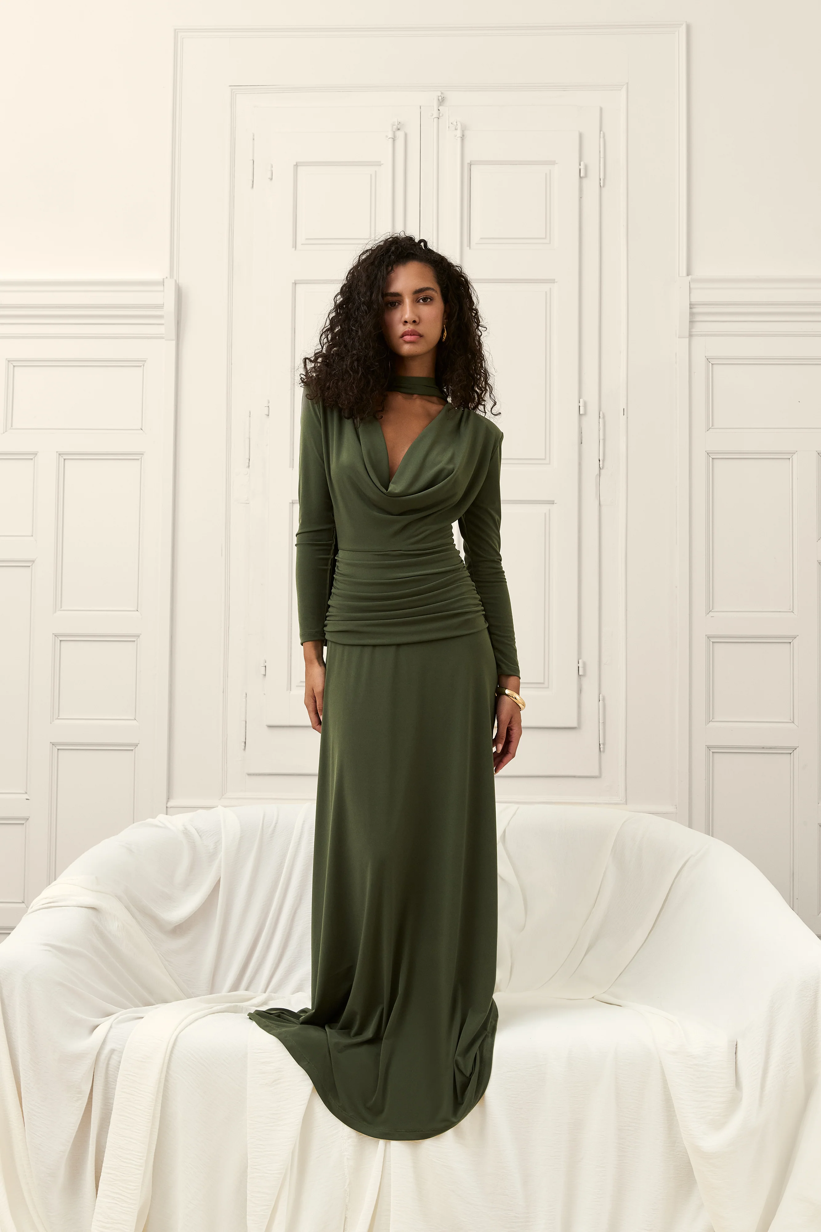 Vestido Rosalie verde caqui - Image 4